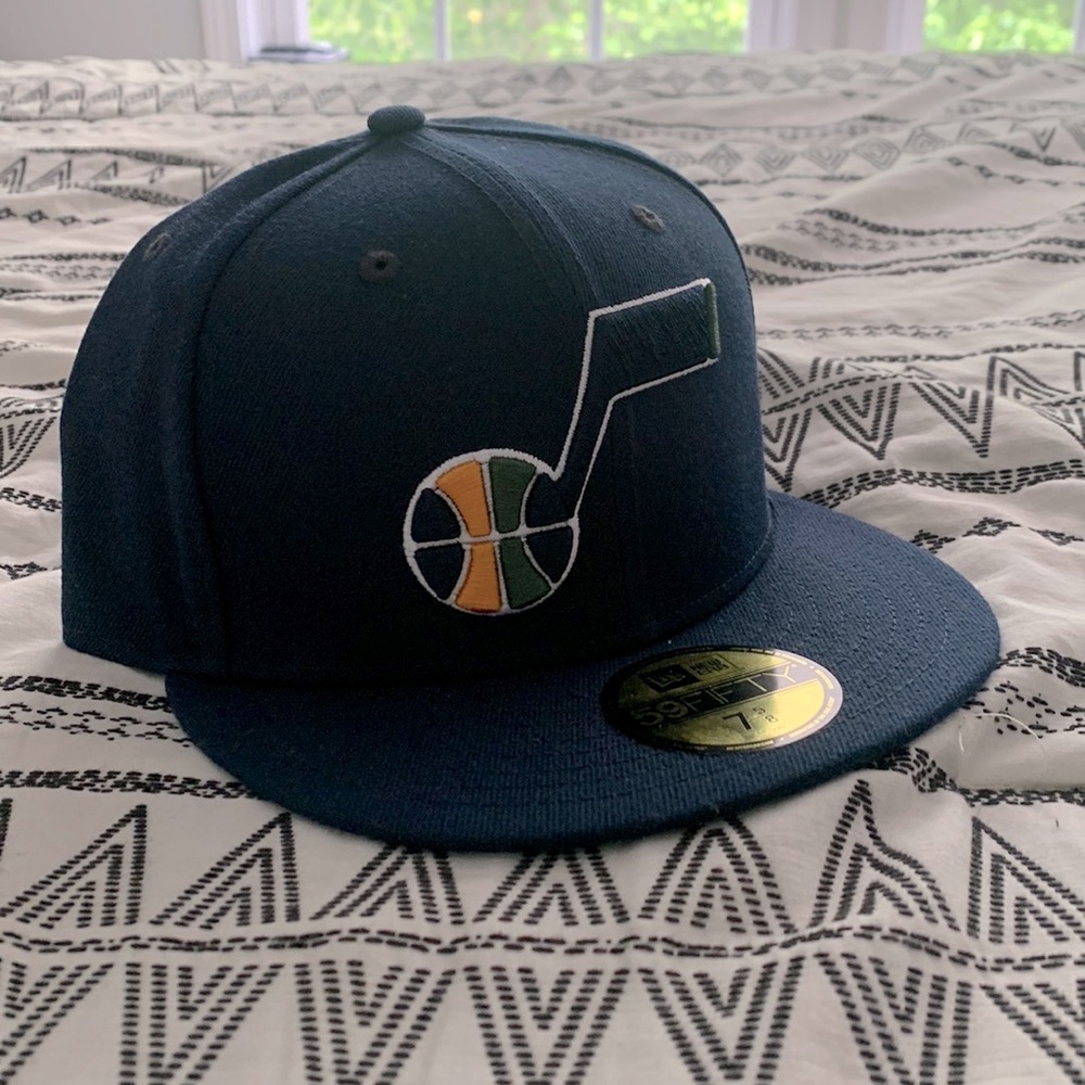 I’m selling a Brand New 7 5/8th New Era hat.NBA Utah Jazz